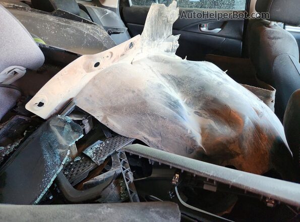 19XFC2F50JE027093 2018 HONDA CIVIC Black Rear seats view