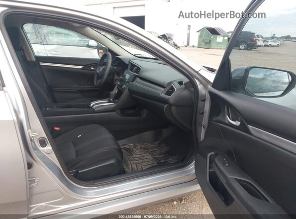 19XFC2F57GE068913 2016 HONDA CIVIC Серебряный Вид салона спереди