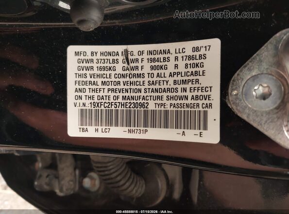 19XFC2F57HE230962 2017 HONDA CIVIC Black Engine compartment view