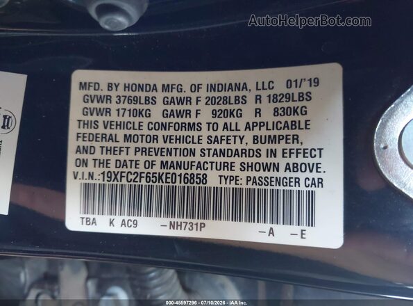 19XFC2F65KE016858 2019 HONDA CIVIC Black Vista del compartimento del motor