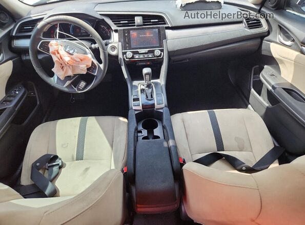 19XFC2F72JE010961 2018 HONDA CIVIC Белый Вид панели приборов