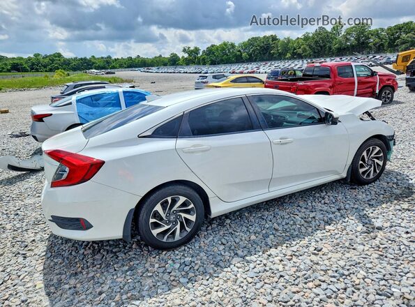 19XFC2F72JE010961 2018 HONDA CIVIC Белый Задняя правая четверть