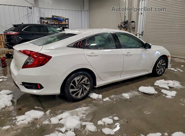 19XFC2F72JE035553 2018 HONDA CIVIC Белый Задняя правая четверть