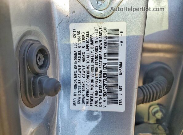 19XFC2F73JE011374 2018 HONDA CIVIC Silver Vista del compartimento del motor