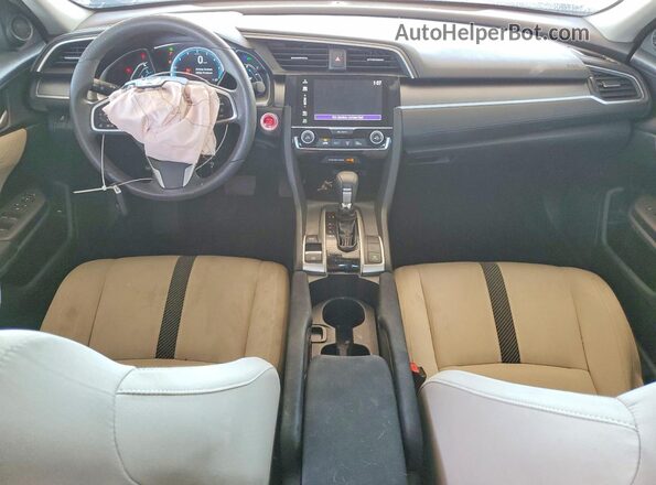 19XFC2F74JE021959 2018 HONDA CIVIC Белый Вид панели приборов