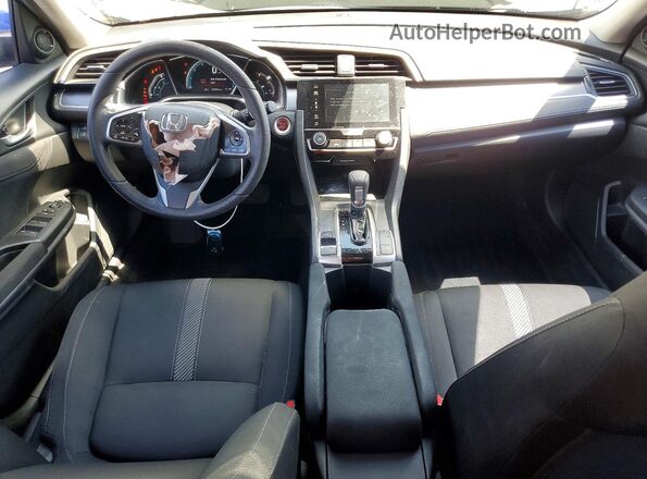 19XFC2F86JE015900 2018 HONDA CIVIC Blue Widok deski rozdzielczej