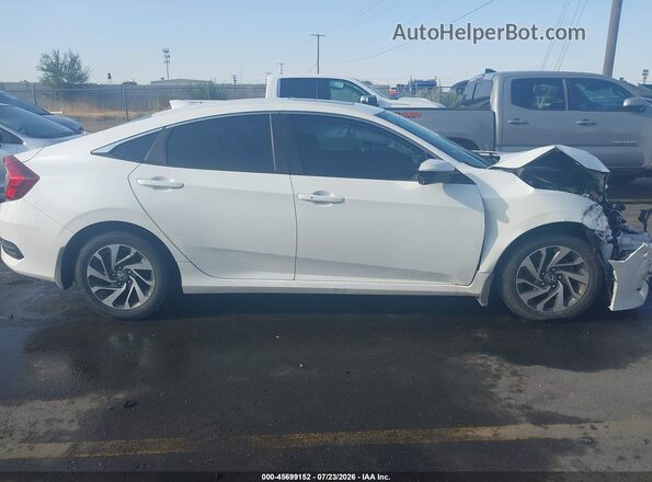 19XFC2F89JE017379 2018 HONDA CIVIC Белый Вид задней части салона