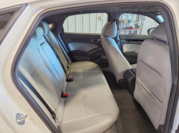 19XFL4H81SE006645 2025 HONDA CIVIC White Vista de los asientos traseros