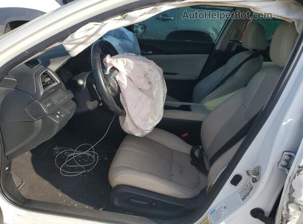 19XZE4F98LE010423 2020 HONDA INSIGHT White წინა სალონის ხედი
