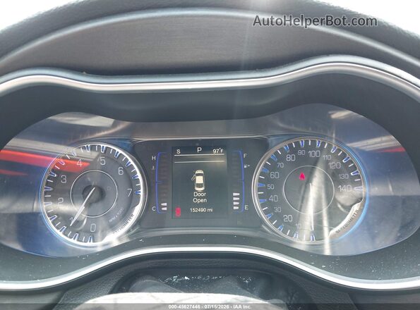 1C3CCCAB1GN159732 2016 CHRYSLER 200 Black Вид спереду
