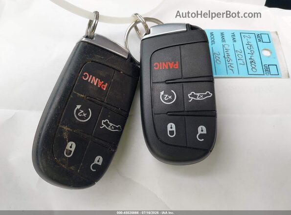 1C3CCCAB1HN503142 2017 CHRYSLER 200 Silver Вид панелі приладів