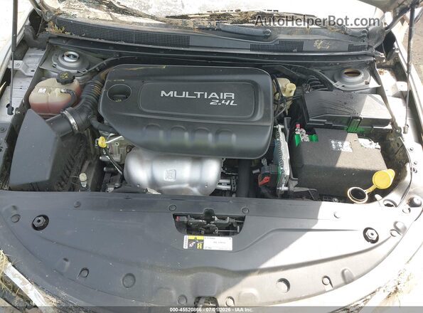 1C3CCCAB1HN503142 2017 CHRYSLER 200 Silver Вид ззаду