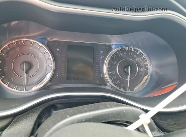 1C3CCCAB1HN507580 2017 CHRYSLER 200 Silver Instrument cluster view