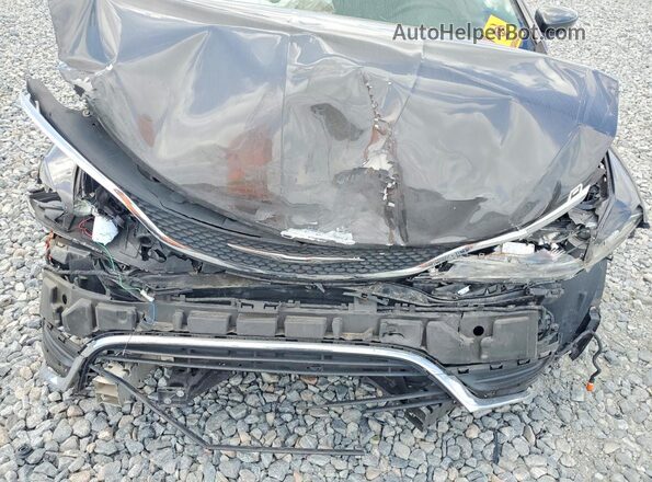 1C3CCCAB1HN507580 2017 CHRYSLER 200 Silver Rear interior view