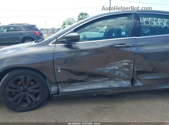 1C3CCCAB2HN511766 2017 CHRYSLER 200 Серый Вид спереди