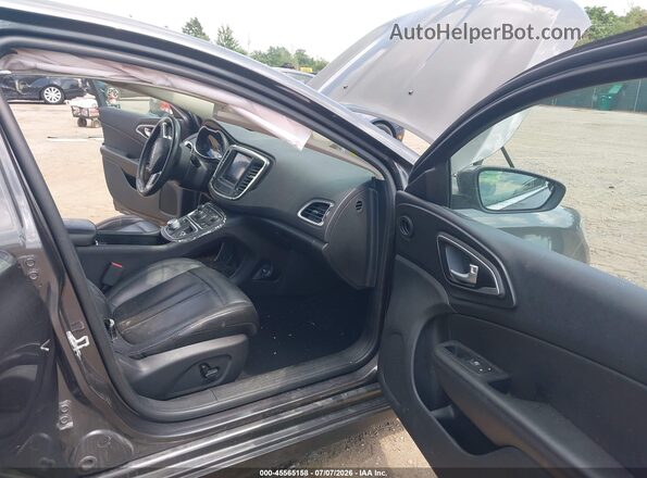 1C3CCCAB2HN511766 2017 CHRYSLER 200 Серый Вид салона спереди