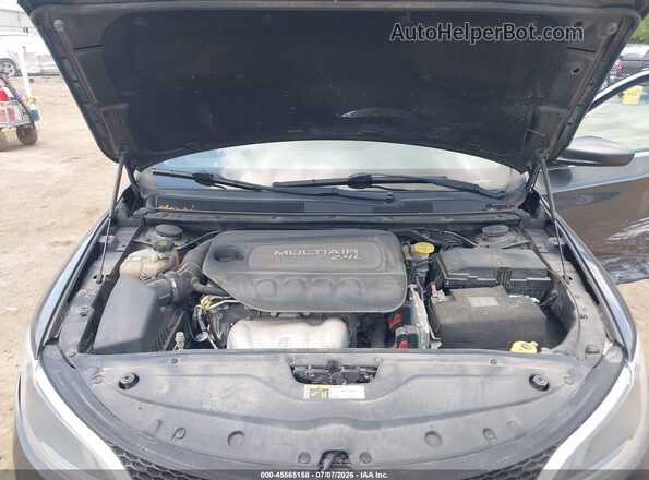 1C3CCCAB2HN511766 2017 CHRYSLER 200 Серый Вид сзади