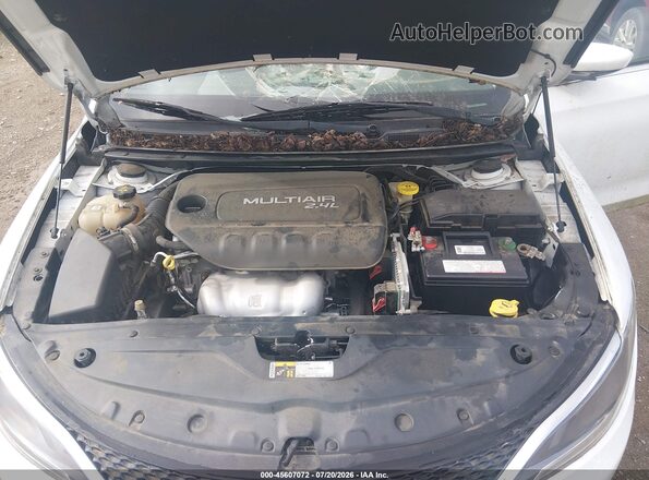 1C3CCCAB3GN154581 2016 CHRYSLER 200 White Vista trasera