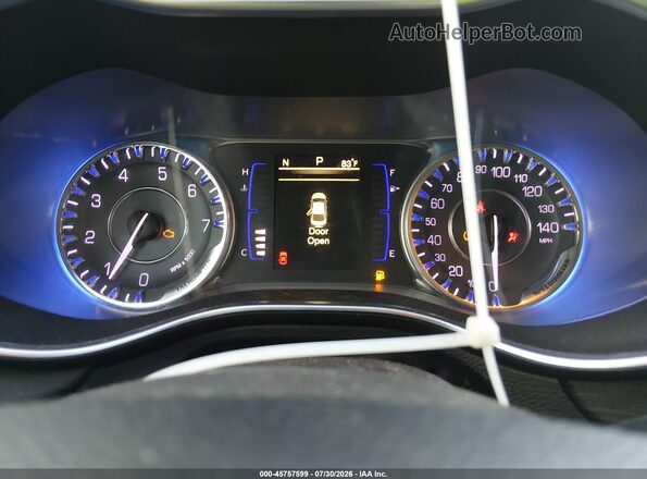 1C3CCCAB3HN511825 2017 CHRYSLER 200 White უკანა სავარძლების ხედი