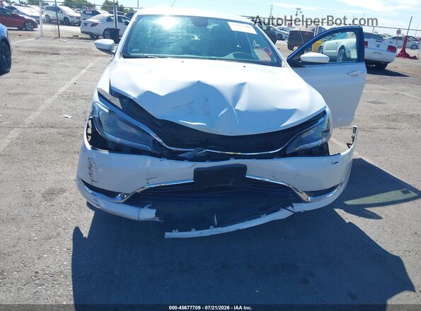 1C3CCCAB4GN154203 2016 CHRYSLER 200 White Widok z przodu