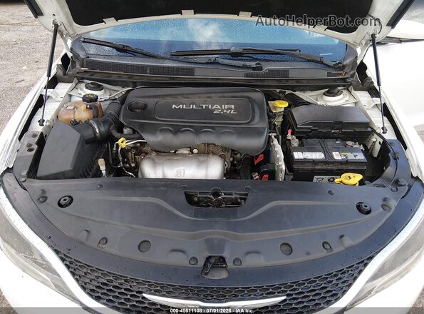 1C3CCCAB4GN175908 2016 CHRYSLER 200 White Вид ззаду