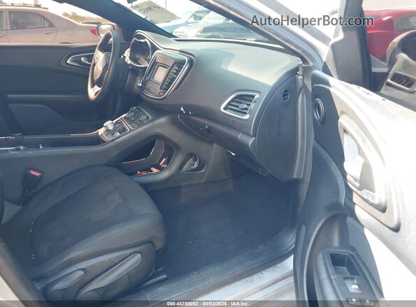 1C3CCCAB4GN176752 2016 CHRYSLER 200 Silver Вид салону спереду
