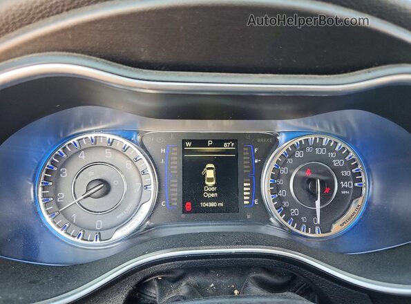 1C3CCCAB5GN174170 2016 CHRYSLER 200 Черный Вид щитка приборов
