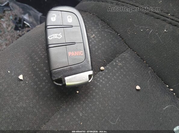 1C3CCCAB5GN176646 2016 CHRYSLER 200 Серый Вид панели приборов
