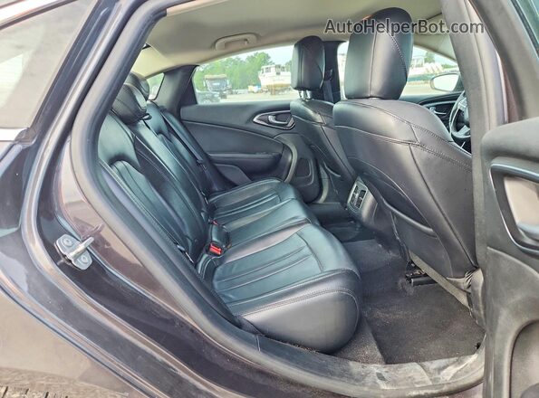 1C3CCCAB5HN511955 2017 CHRYSLER 200 Charcoal Widok tylnych siedzeń