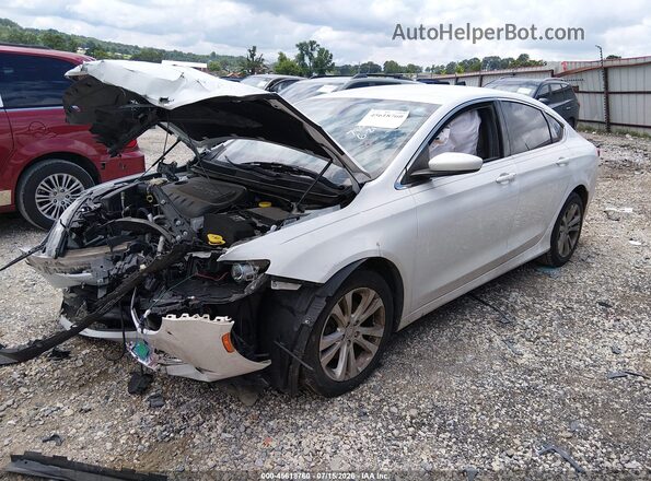 1C3CCCAB6GN137807 2016 CHRYSLER 200 Белый Передняя левая четверть