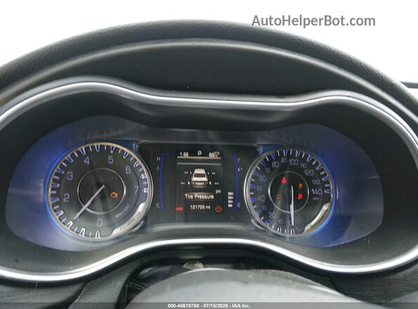 1C3CCCAB6GN137807 2016 CHRYSLER 200 Белый Вид задних сидений