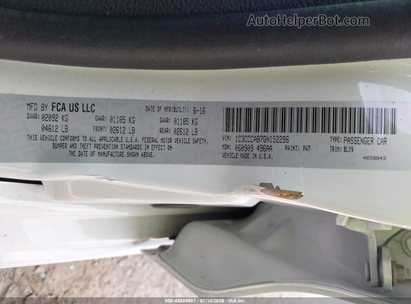 1C3CCCAB7GN192296 2016 CHRYSLER 200 White Widok komory silnika