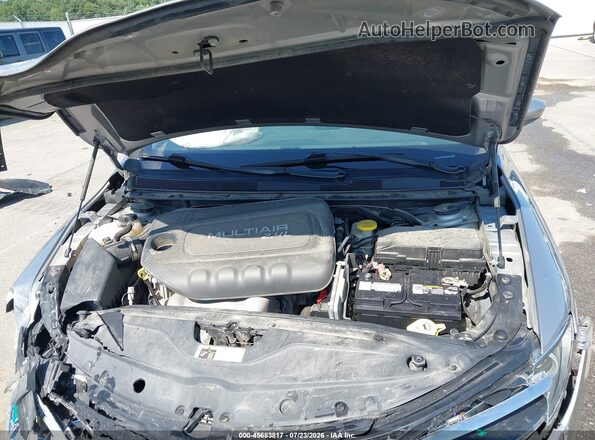 1C3CCCAB9GN113517 2016 CHRYSLER 200 Серебряный Вид сзади