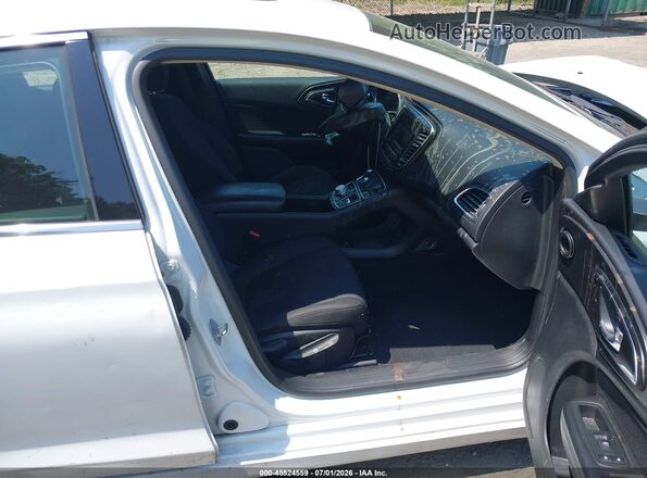 1C3CCCAB9GN133718 2016 CHRYSLER 200 White Вид салону спереду