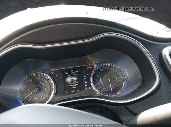 1C3CCCABXGN115924 2016 CHRYSLER 200 Red Հետևի նստատեղերի տեսք