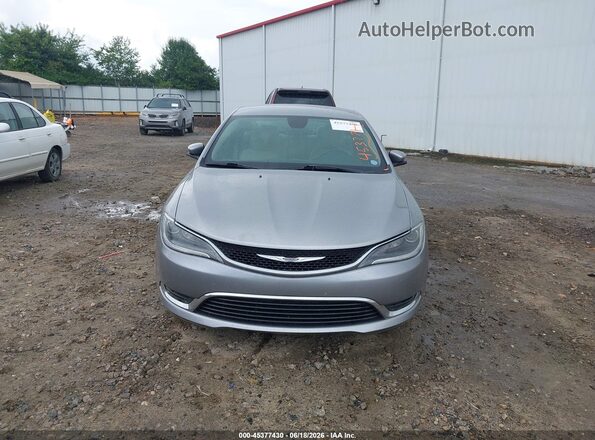 1C3CCCABXHN505262 2017 CHRYSLER 200 Gray Widok z przodu