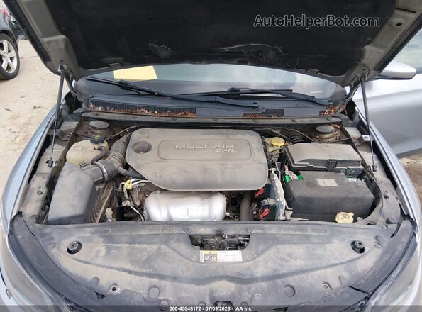 1C3CCCBB1GN118094 2016 CHRYSLER 200 Серебряный Вид сзади