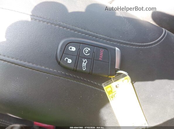 1C3CCCBB1GN127751 2016 CHRYSLER 200 Burgundy Widok deski rozdzielczej