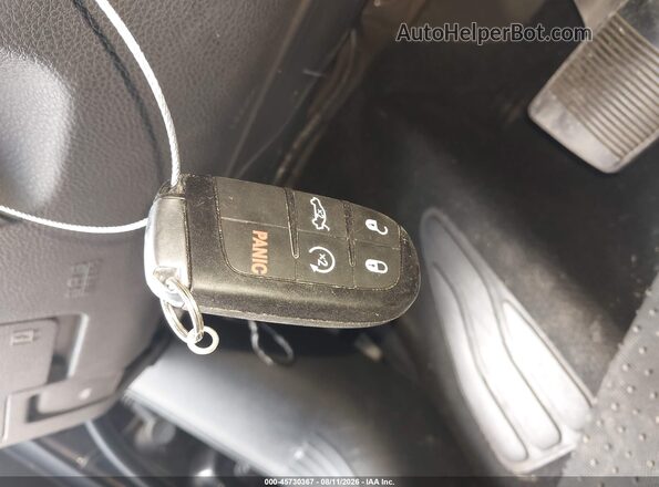 1C3CCCBB5GN121483 2016 CHRYSLER 200 Серый Вид панели приборов