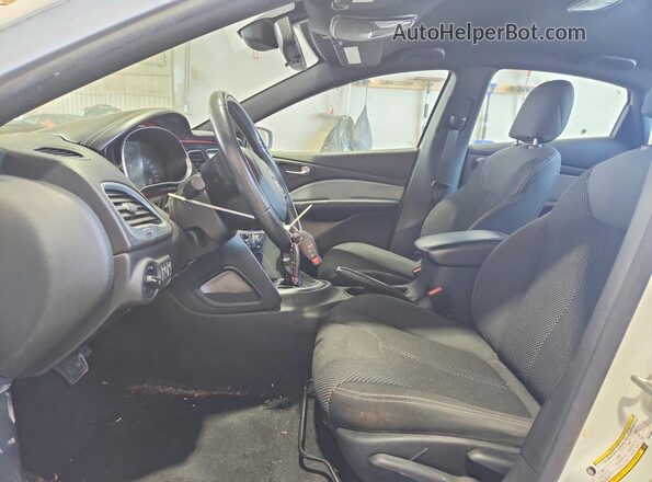1C3CDFBB3GD519604 2016 DODGE DART White Front interior view