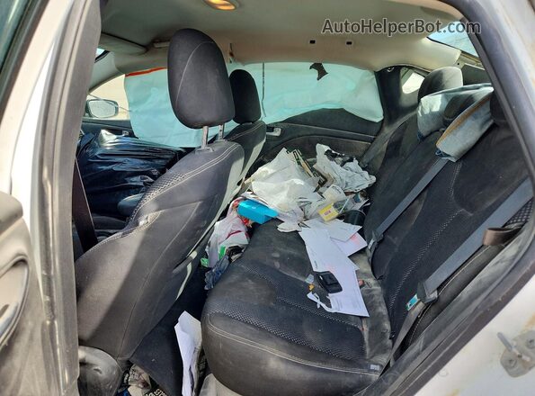 1C3CDFBB7GD538432 2016 DODGE DART White Rear seats view