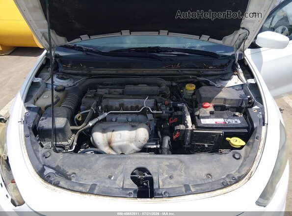 1C3CDFBB9GD563929 2016 DODGE DART White Widok z tyłu