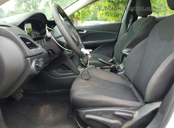 1C3CDFFA7GD820846 2016 DODGE DART White Front interior view