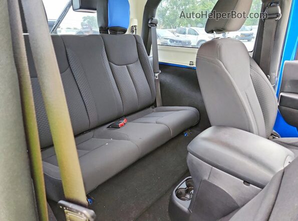 1C4AJWAG6GL187771 2016 JEEP WRANGLER Blue Vista interior trasera