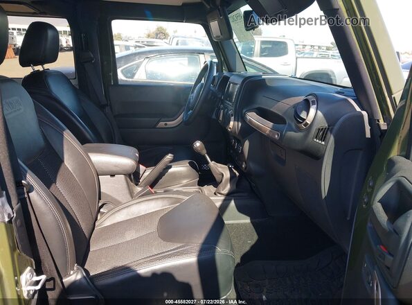 1C4AJWBG2GL282018 2016 JEEP WRANGLER Green Սալոնի դիմացի տեսք