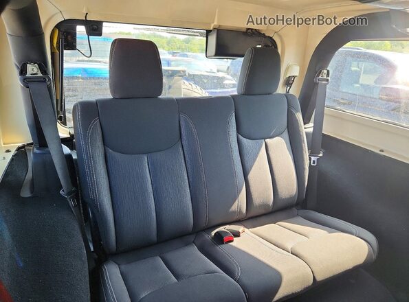 1C4BJWCG5GL172261 2016 JEEP WRANGLER Black Rear seats view