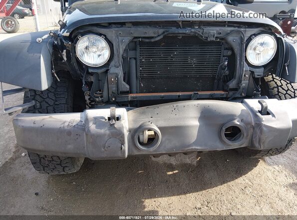 1C4BJWDG0GL333548 2016 JEEP WRANGLER UNLIMITED Черный Вид спереди