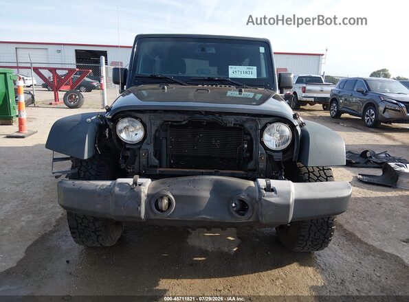 1C4BJWDG0GL333548 2016 JEEP WRANGLER UNLIMITED Черный Вид задней части салона