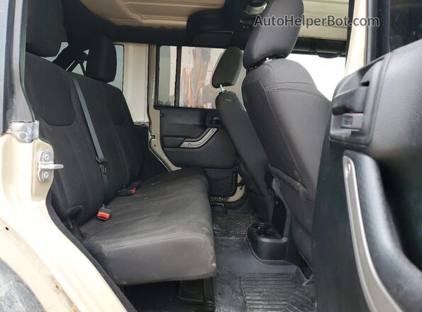 1C4BJWDG0JL894758 2018 JEEP WRANGLER Бежевый Вид задней части салона