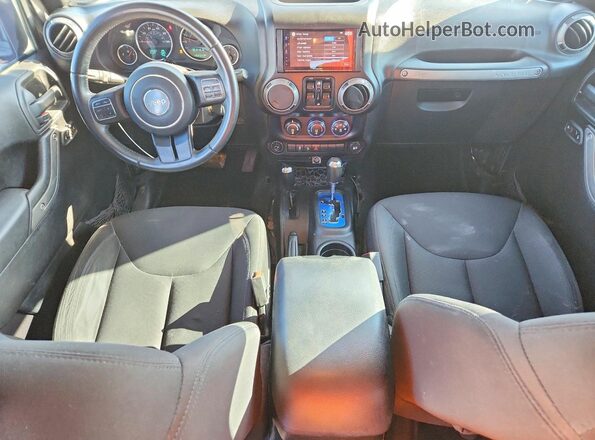 1C4BJWDG1GL167203 2016 JEEP WRANGLER Gray Dashboard view